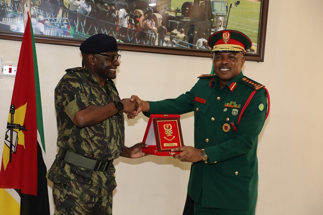Mkuu wa Majeshi ya Msumbiji atembelez Tanzania